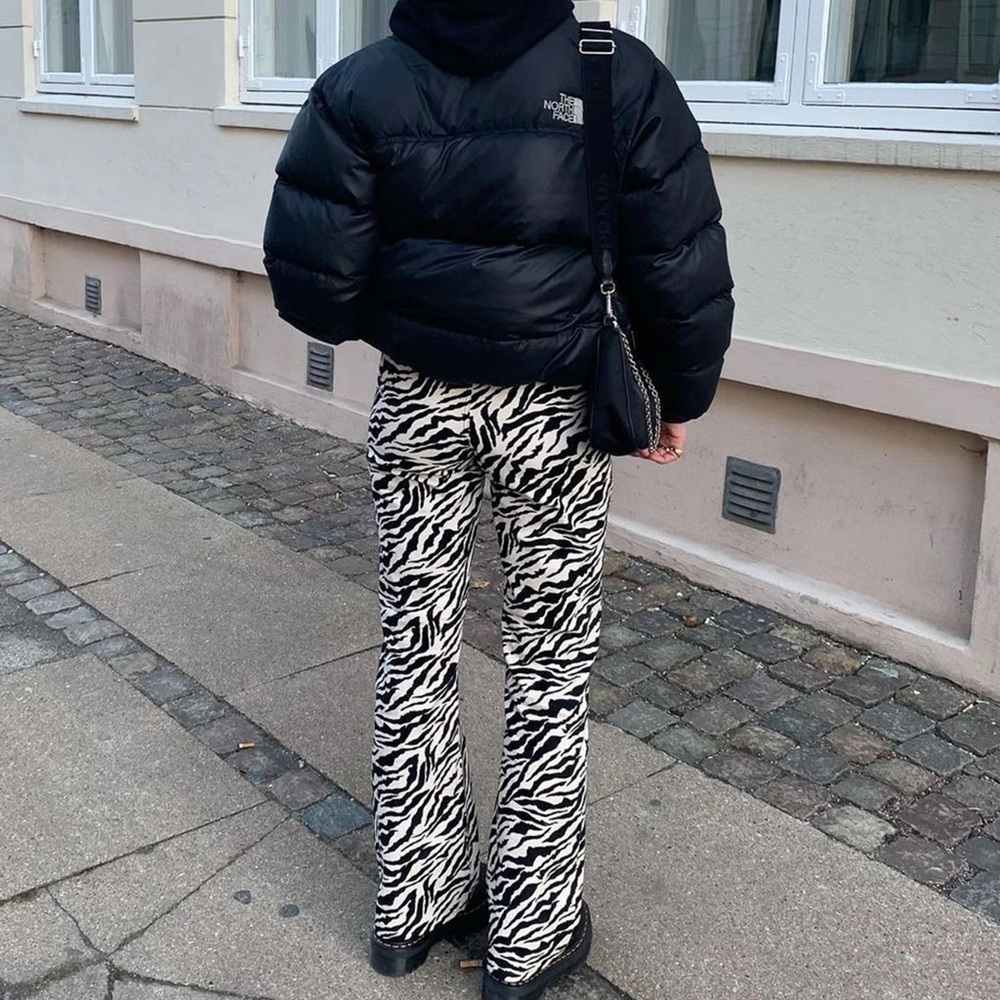 ZEBRA JEANS 🦓Zoven Trousers in 90s Zebra